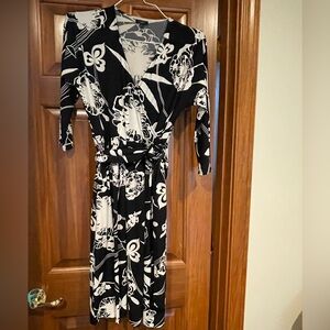 Talbots Sz 4 Black White Floral Belted Wrap Dress